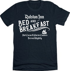 Ralston Inn Bed & Breakfast Dressing Festive navy T-shirt