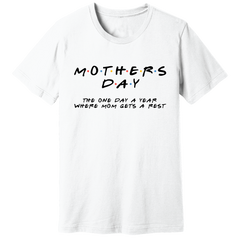 Friends With Mom - Dressing Festive