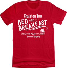 Ralston Inn Bed & Breakfast Dressing Festive red T-shirt