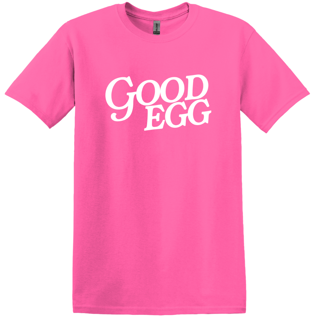 Good Egg Dressing Festive T-shirt pink